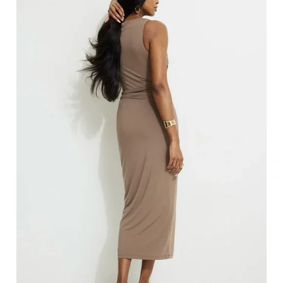 Dynamite Taupe Midi Dress - Picture 3 of 5